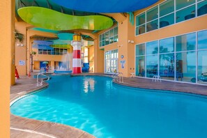 Lämmitetty uima-allas