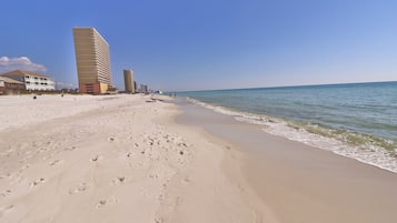 在海滩