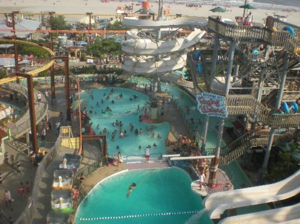 Piscine extérieure, piscine chauffée