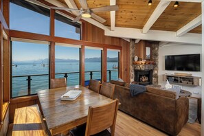 Televisión, chimenea