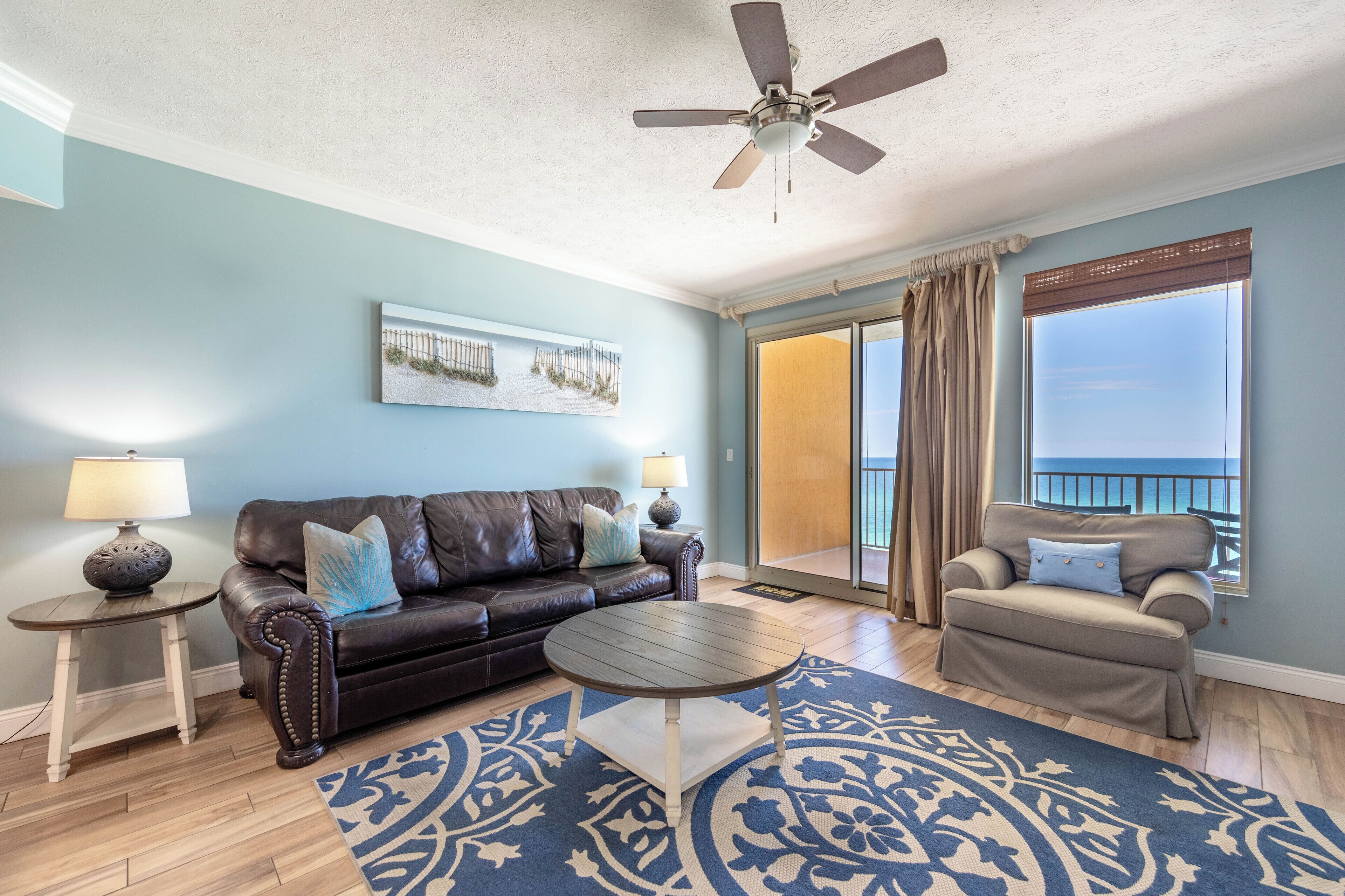 Recently updated Treasure Island 6th floor condo. Easy parking access