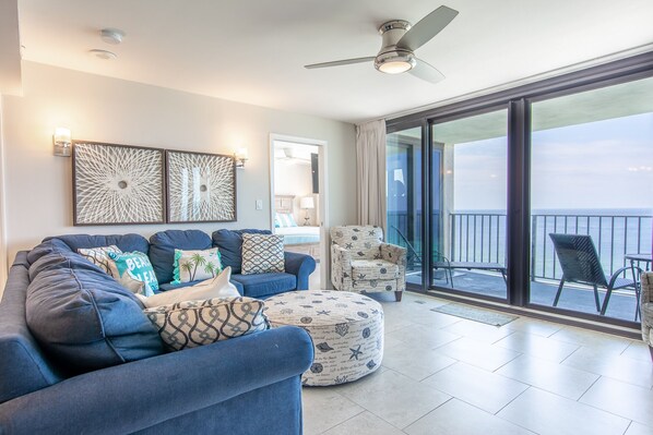 Fernseher, DVD-Player, Videothek