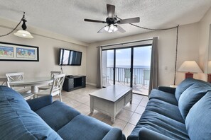 TV, DVD player - Summit 1 BR SLEEPS 5  ***BEACH CHAIRS INCLUDED*** (Panama City Beach)