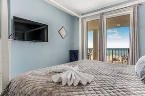 4 室のベッドルーム、アイロン / アイロン台、インターネットアクセス (無料)、ベッドシーツ