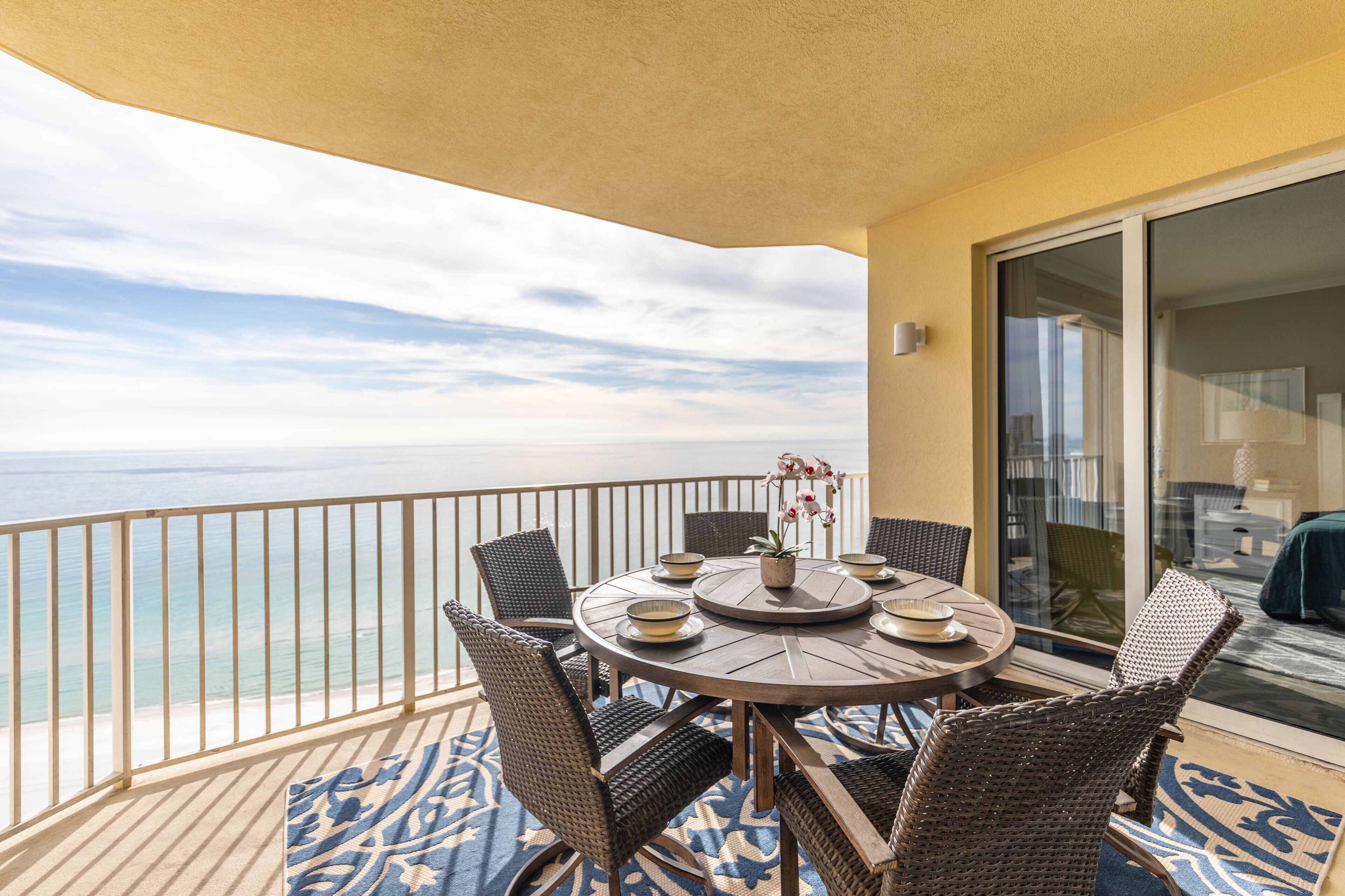 Boardwalk 2 BR  Sleeps 8**Updated Condo**Fall Weekly Specials