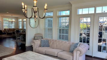 Smart TV, fireplace, foosball, table tennis