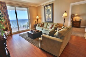 Televisión y reproductor de DVD 