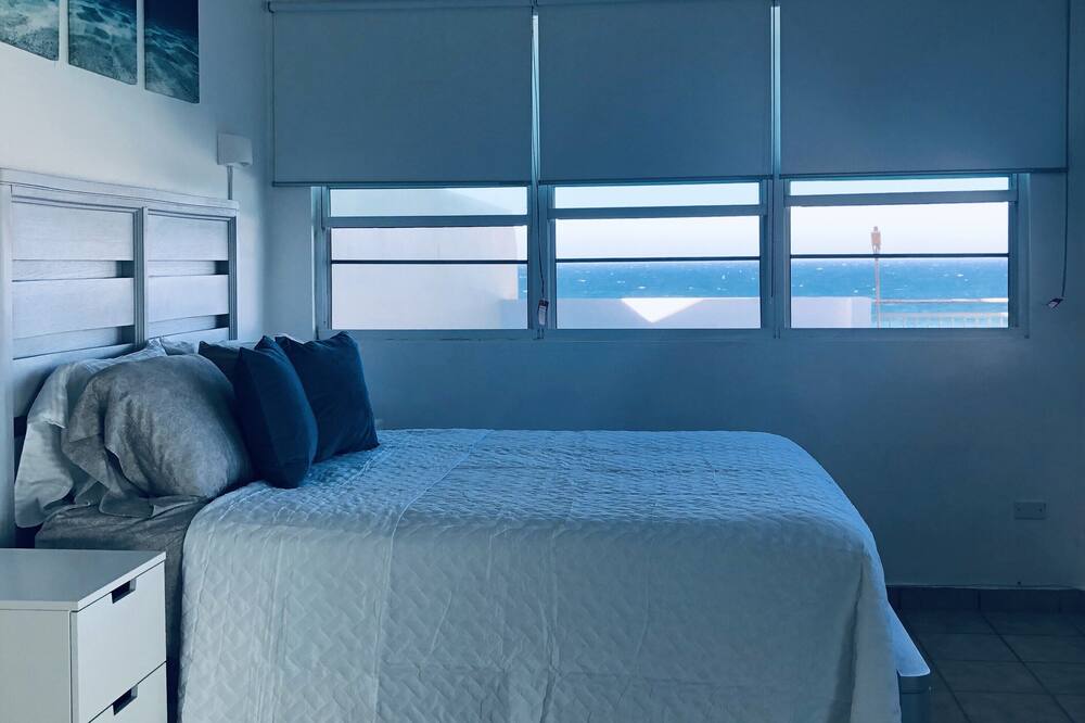 Stunning Direct Ocean View Penthouse image