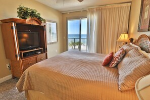 2 bedrooms, iron/ironing board, Internet, bed sheets