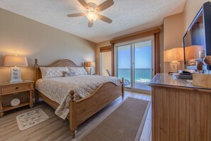 2 bedrooms, internet, bed sheets, wheelchair access - GULF FRONT UNIT w/ KING BEDS IN THIS LUXURY TREASURE ISLAND CONDO! (Panama City)