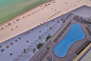 Piscine intérieure, piscine chauffée