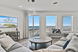 Smart TV, DVD player, video library - Always Sunny - Luxury 6br/6ba Gulf Front Home with 2 living rooms, Sleeps 18 (Gulf Shores)