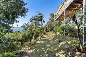 Property grounds - Altair House | Ocean View Retreat (Wye River)