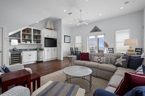 Smart TV, DVD player