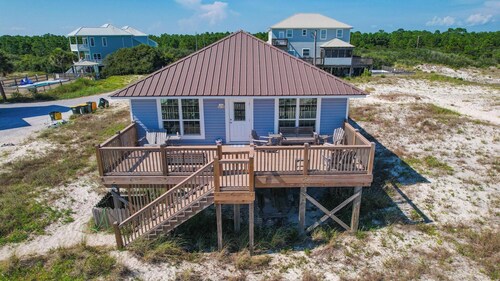 4 Bdrm,2 Ba home just steps from the Gulf, Amazing Gulf Views, Large Open Deck