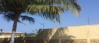 Beautiful private room 9 minutes from the beach