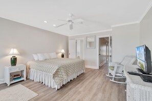 3 bedrooms, iron/ironing board, free WiFi, bed sheets