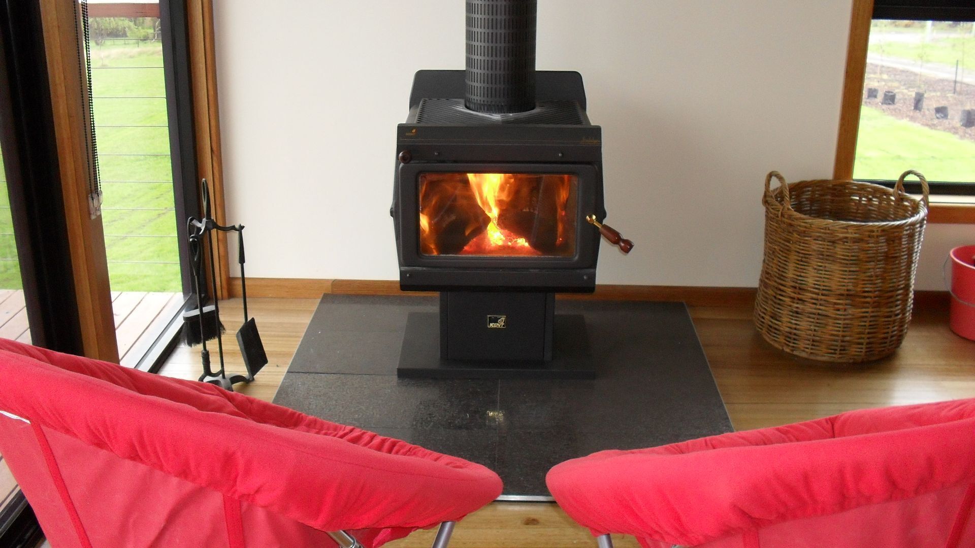 Moon River Retreat - Panoramic water views — image 10