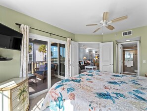 2 makuuhuonetta, silitysrauta/-lauta, ilmainen Wi-Fi, vuodevaatteet