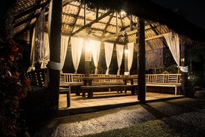 Gazebo - Tierra de Lago (Los Banos)
