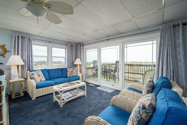 Televisión y reproductor de DVD 