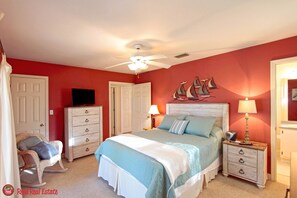 2 Schlafzimmer, Bügeleisen/Bügelbrett, Bettwäsche