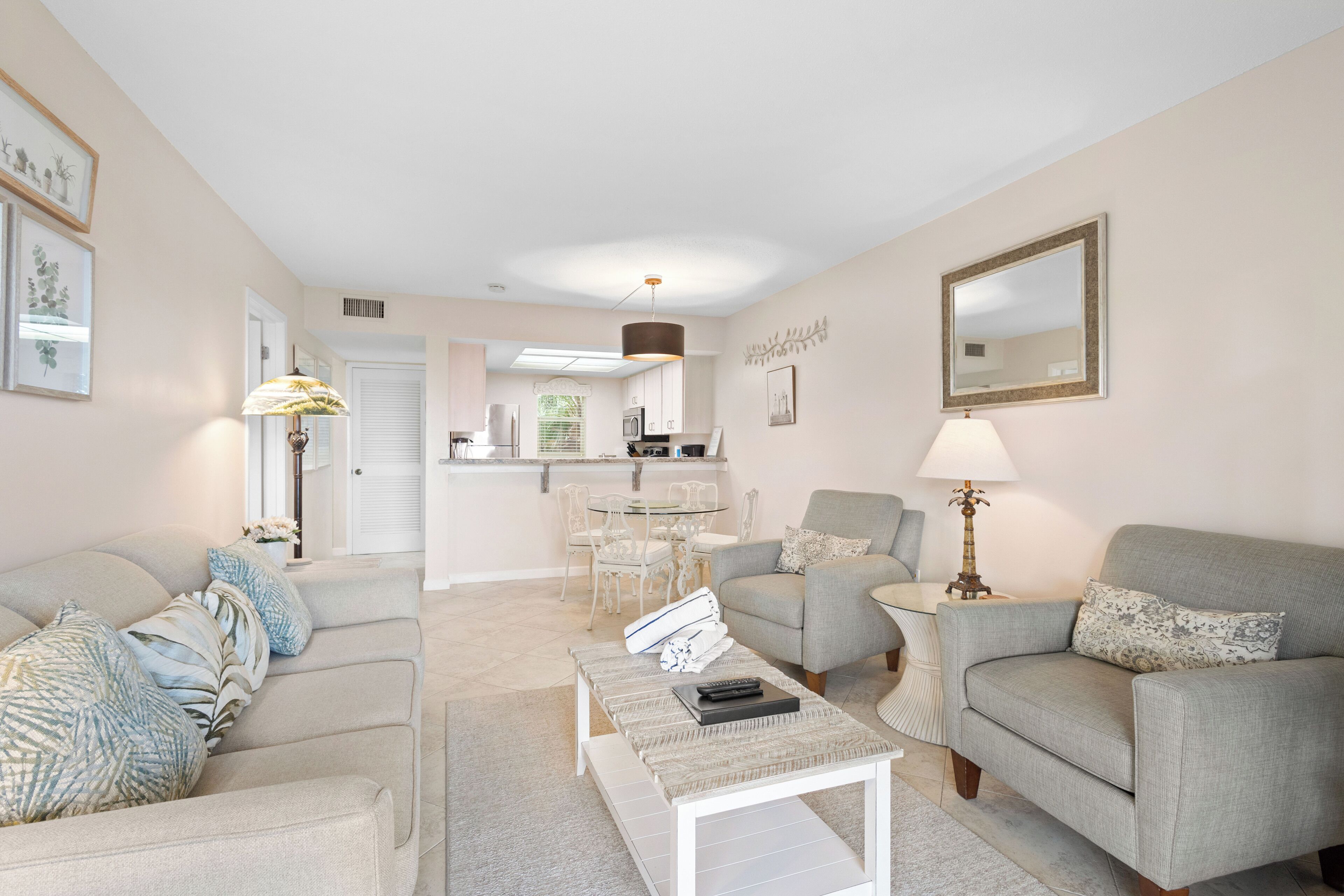 Flat-screen TV, DVD player, stereo, offices
