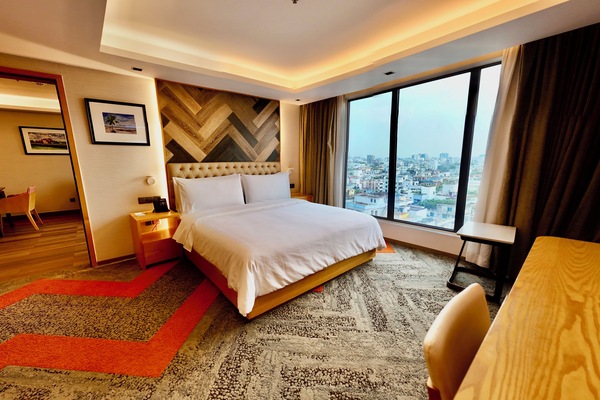 Minibar, in-room safe, desk, soundproofing