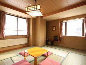 Habitación ejecutiva con 2 camas individuales, 2 habitaciones, frigorífico (Japanese Style) | Wifi gratis y ropa de cama