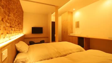 Free WiFi, bed sheets