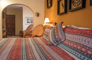 4 bedrooms, in-room safe, desk, soundproofing