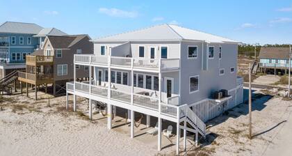 Updated, gorgeous 4 bedroom gulf front duplex with interior connecting door.