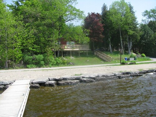 Pine Cottage at Shiloh Cottages - Fenelon Falls