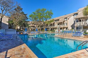 Pool - Walk to Hilton Head Island Beach: Villa w/ Balcony (Hilton Head)