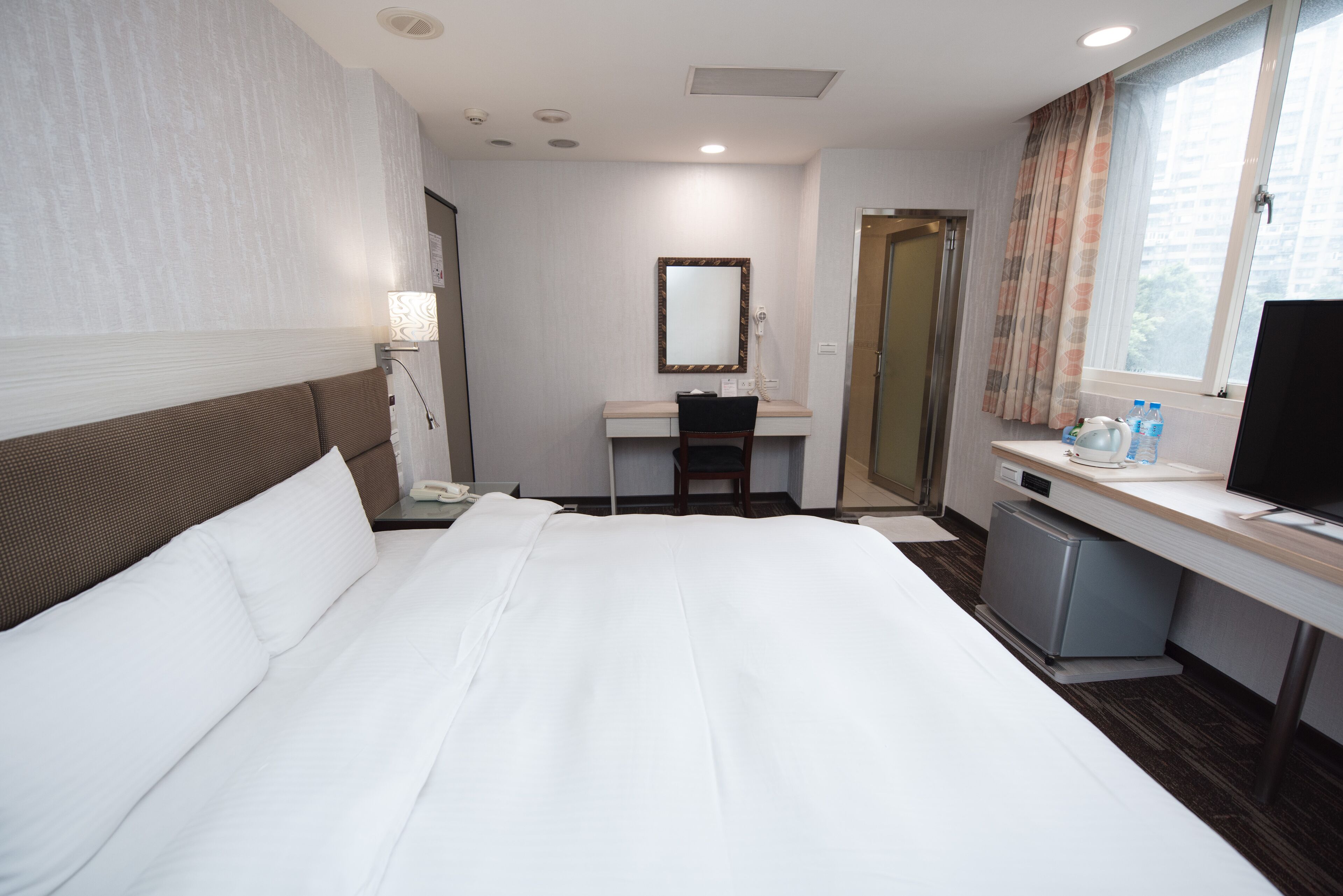 superior double room | desk, iron/ironing board, free wifi