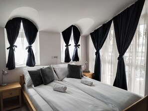 Double Room, Balcony | Select Comfort beds, desk, laptop workspace, blackout drapes -  Bloom Inn (Niš)
