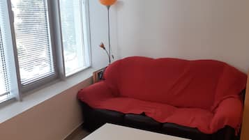 Family Studio, Multiple Beds, Annex Building | Living area