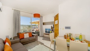 TV - The Hillock Penthouse North C11 (Marsalforn)