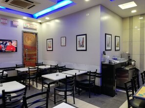 Restaurant - Atlas Hotel (Cairo)