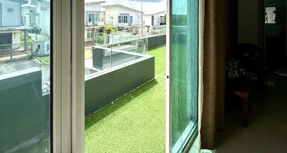 Lux Desaru Villa