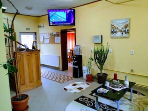 Flat-screen TV - Venesis House (Sighisoara)