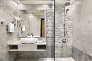 Zimmer, 2 Einzelbetten, barrierefrei, Nichtraucher | Badezimmer