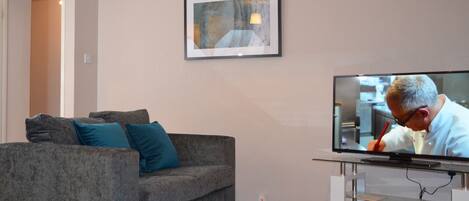 Télévision à écran plat, Netflix, films à la carte