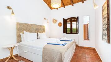 6 habitaciones, tabla de planchar con plancha, wifi y ropa de cama