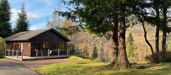 Buzzard - a beautiful 4 star holiday chalet surrounded by a true Highland landscape that can sleep