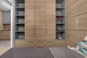 Premium bedding, individually decorated, individually furnished - Chill Apartments Airport Apartments (Warsaw)