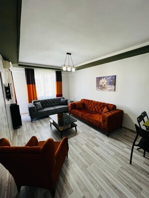 In-room safe, desk, free WiFi, wheelchair access - Alanya Damlatas Apart Hotel (Alanya)