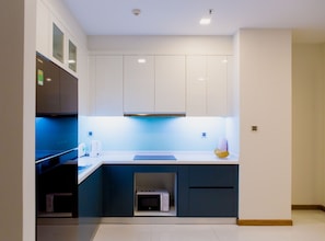 Desk, blackout curtains, free WiFi - Kim Property Vinhomes Central Park (Ho Chi Minh City)