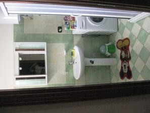 Combined shower/bathtub, towels - Zaleuco Apartment - Ideal for Families (Locri)