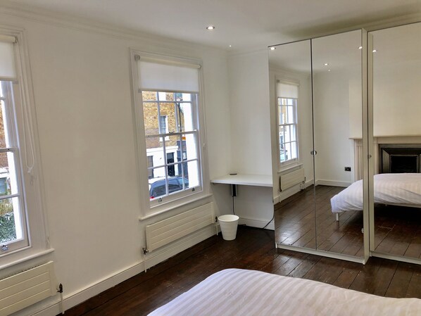 Interior - Camden Art House (London)